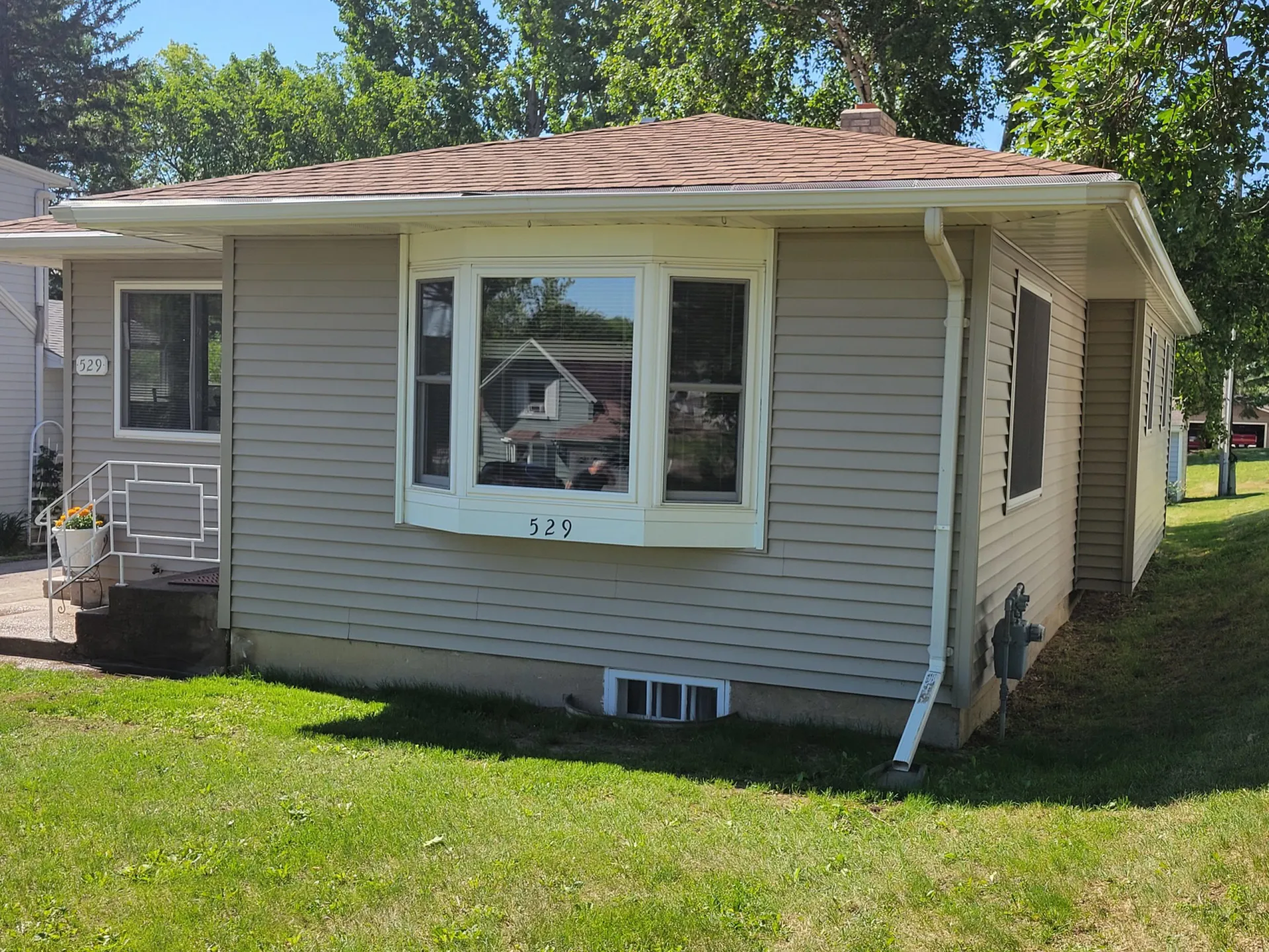 FERGUS FALLS REAL ESTATE AUCTION Aasness Auctioneers Serving the