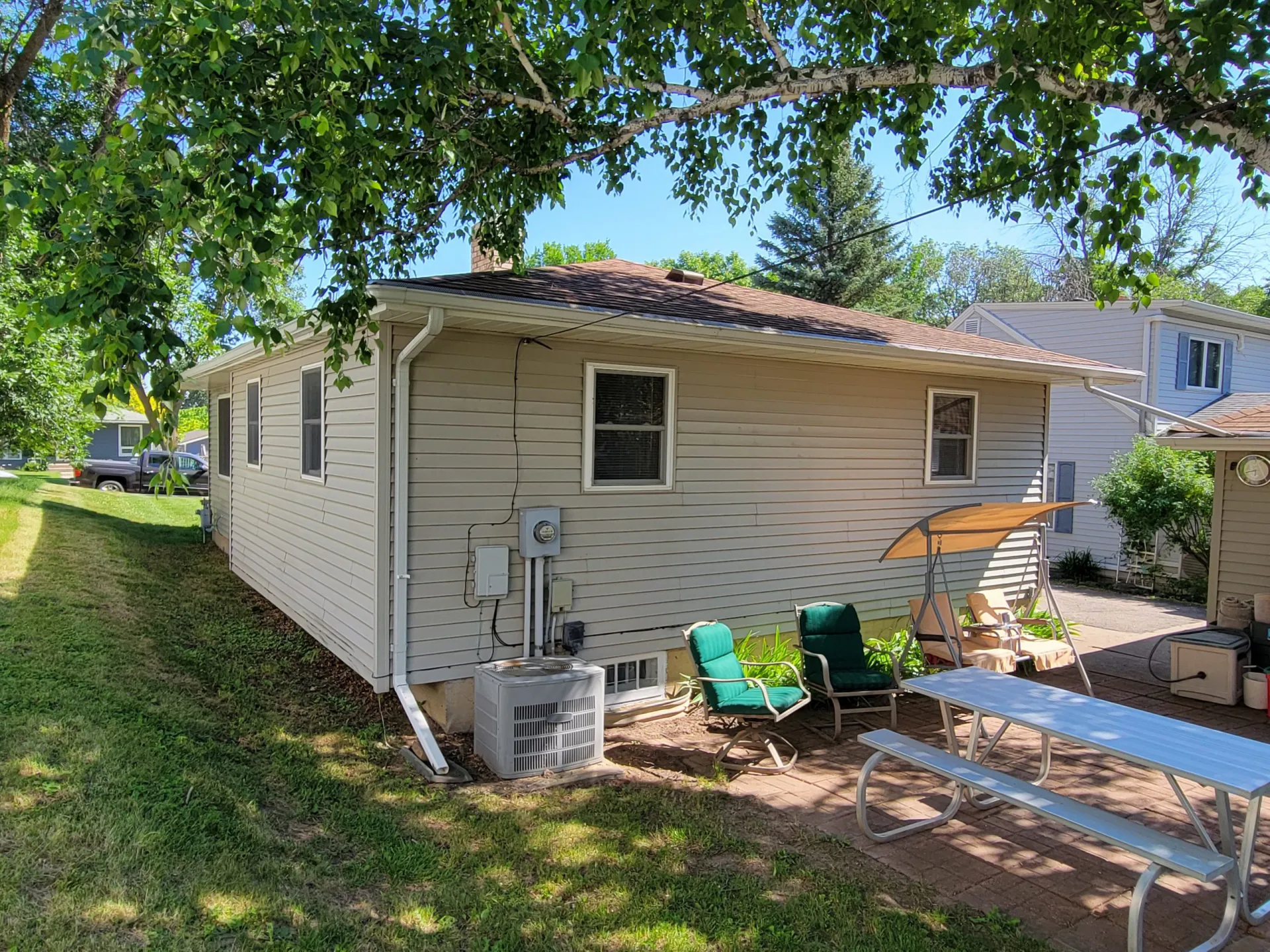 FERGUS FALLS REAL ESTATE AUCTION Aasness Auctioneers Serving the