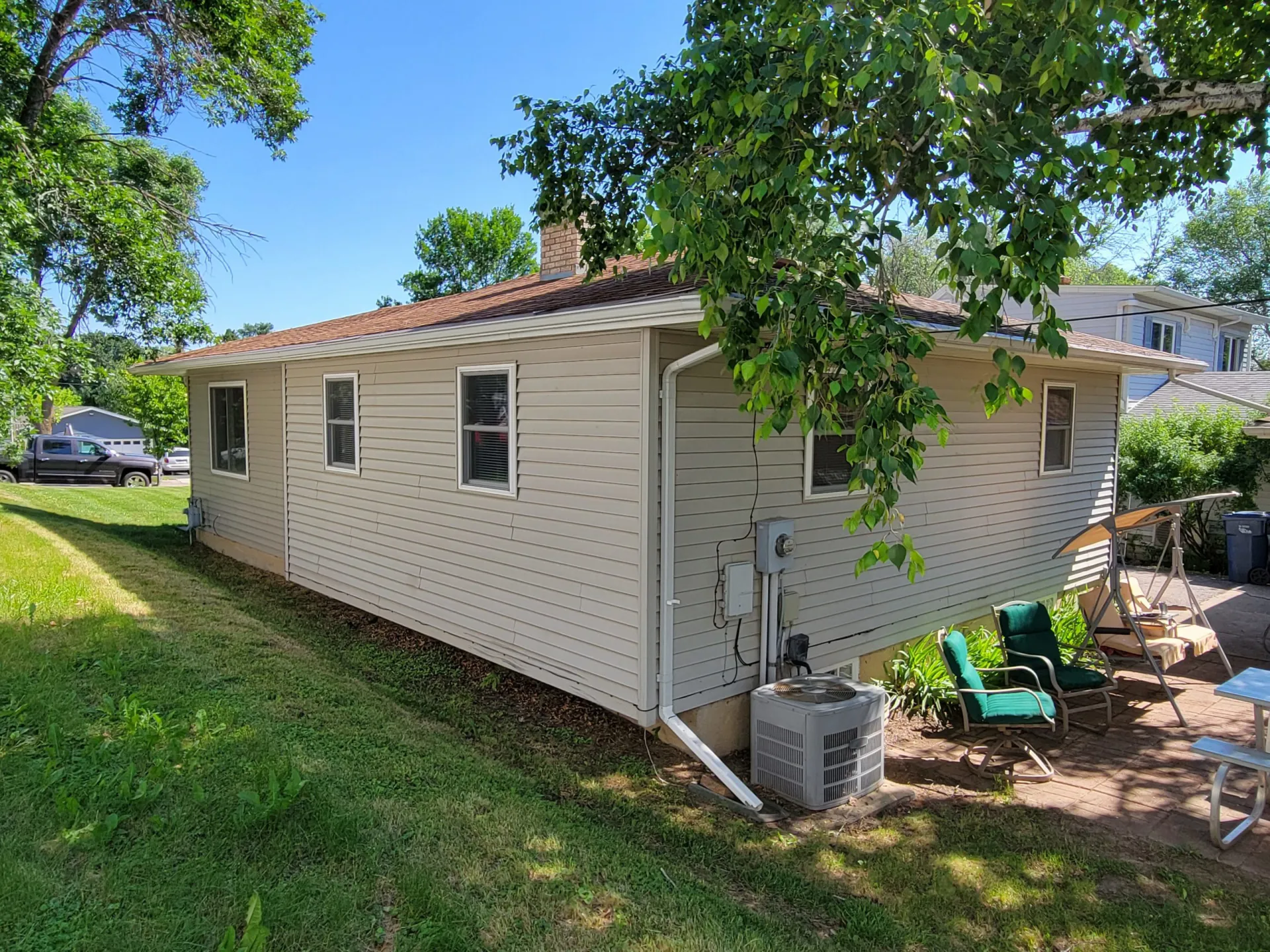 FERGUS FALLS REAL ESTATE AUCTION Aasness Auctioneers Serving the