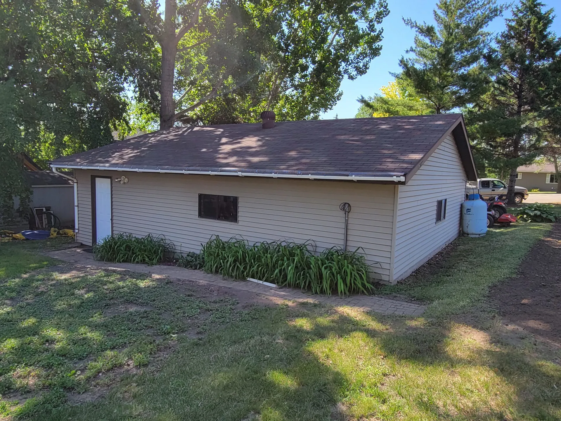 FERGUS FALLS REAL ESTATE AUCTION Aasness Auctioneers Serving the