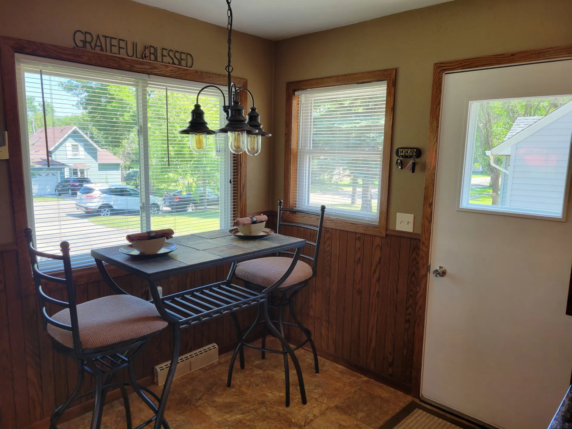 FERGUS FALLS REAL ESTATE AUCTION Aasness Auctioneers Serving the